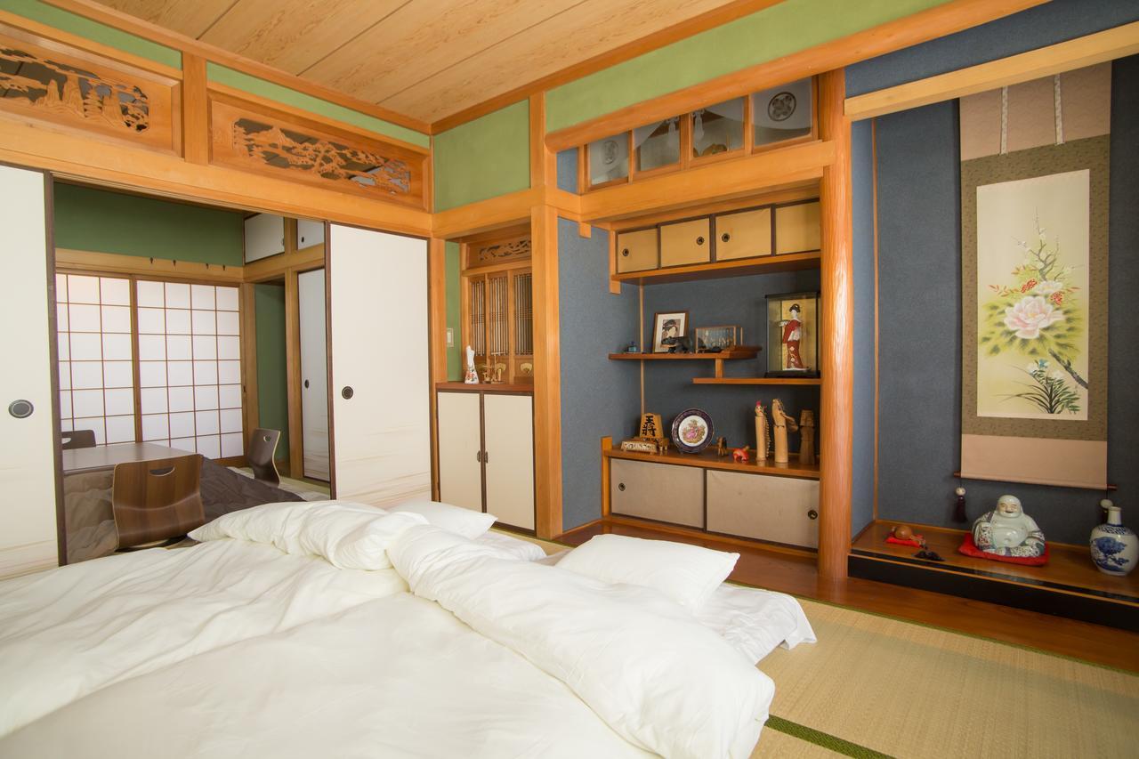 Guest House Dougo-Yado Matsuyama  Exterior photo